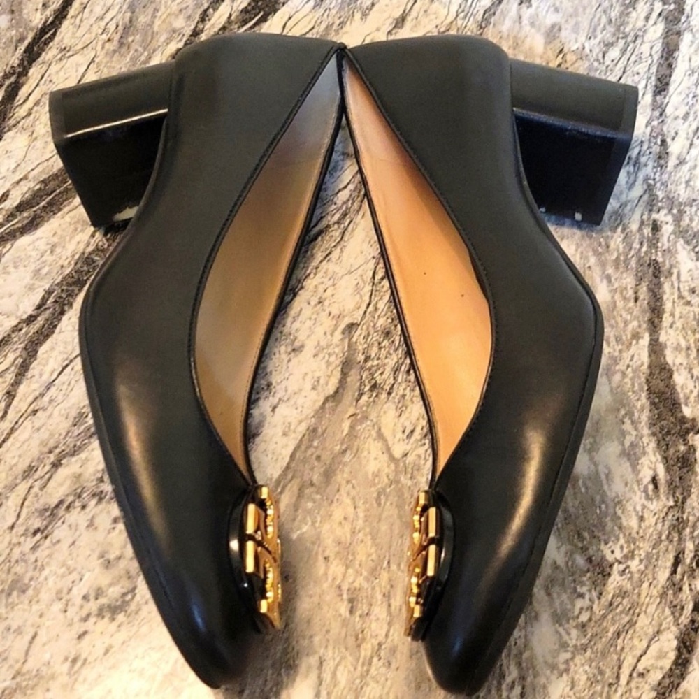 TORY BURCH HEELS-YOU ARE GOING TO LOVE. CUTE AND COMFORTABLE.  SIZE 6 1/2 - Picture 4 of 8